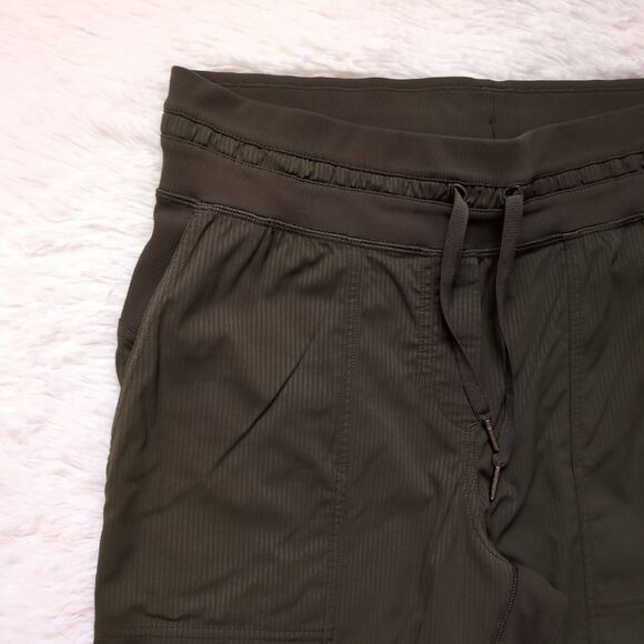 Lululemon Dance Studio Crop 25" Dark Olive Women's Size 8 - Picture 3 of 11